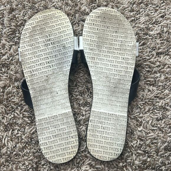 TKEES Kat Strap Leather Sandals Flats Black White Sz 7 - Picture 6 of 8